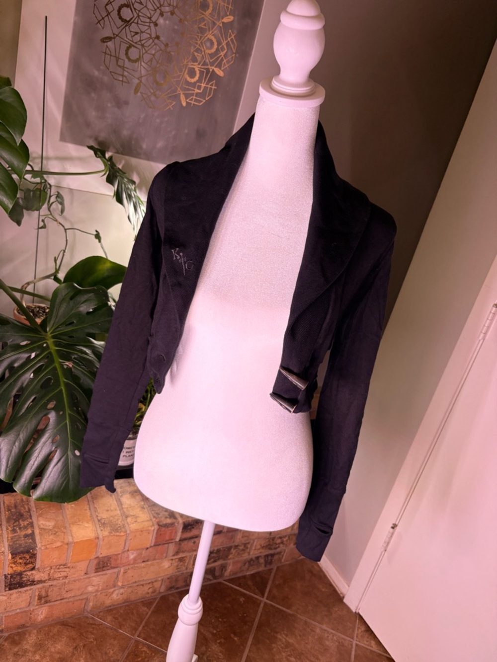 Cropped Black Women’s Blazer with Front Buckle Detail